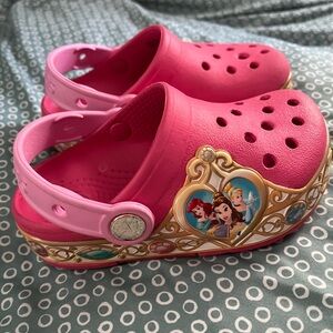 Disney Princess Crocs toddler girl size C9- light up